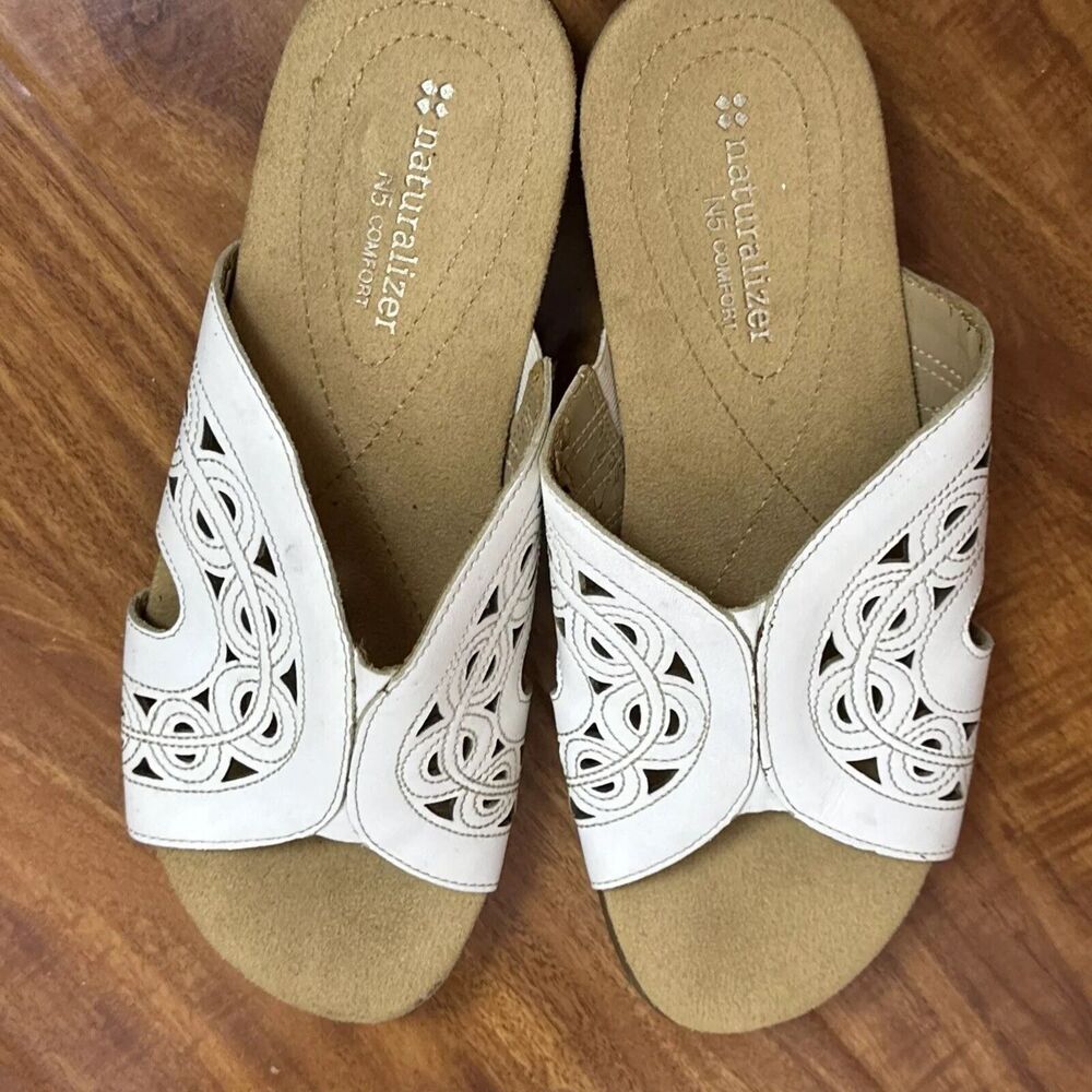 NATURALIZER N5 COMFORT Women's WAVER White Leather‎ Cutout Slides Sandals Size 7